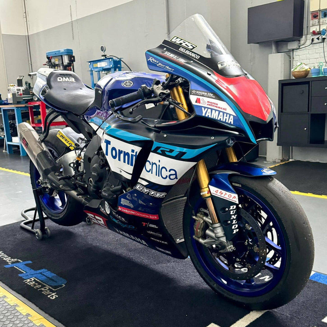 Yamaha R1 Campionato CIV del team ufficiale MR